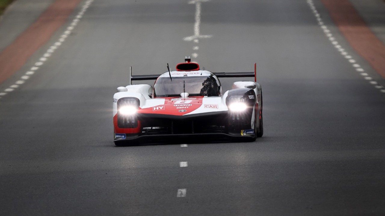 TOYOTA GAZOO RACING TRIUMFUJE W LE MANS